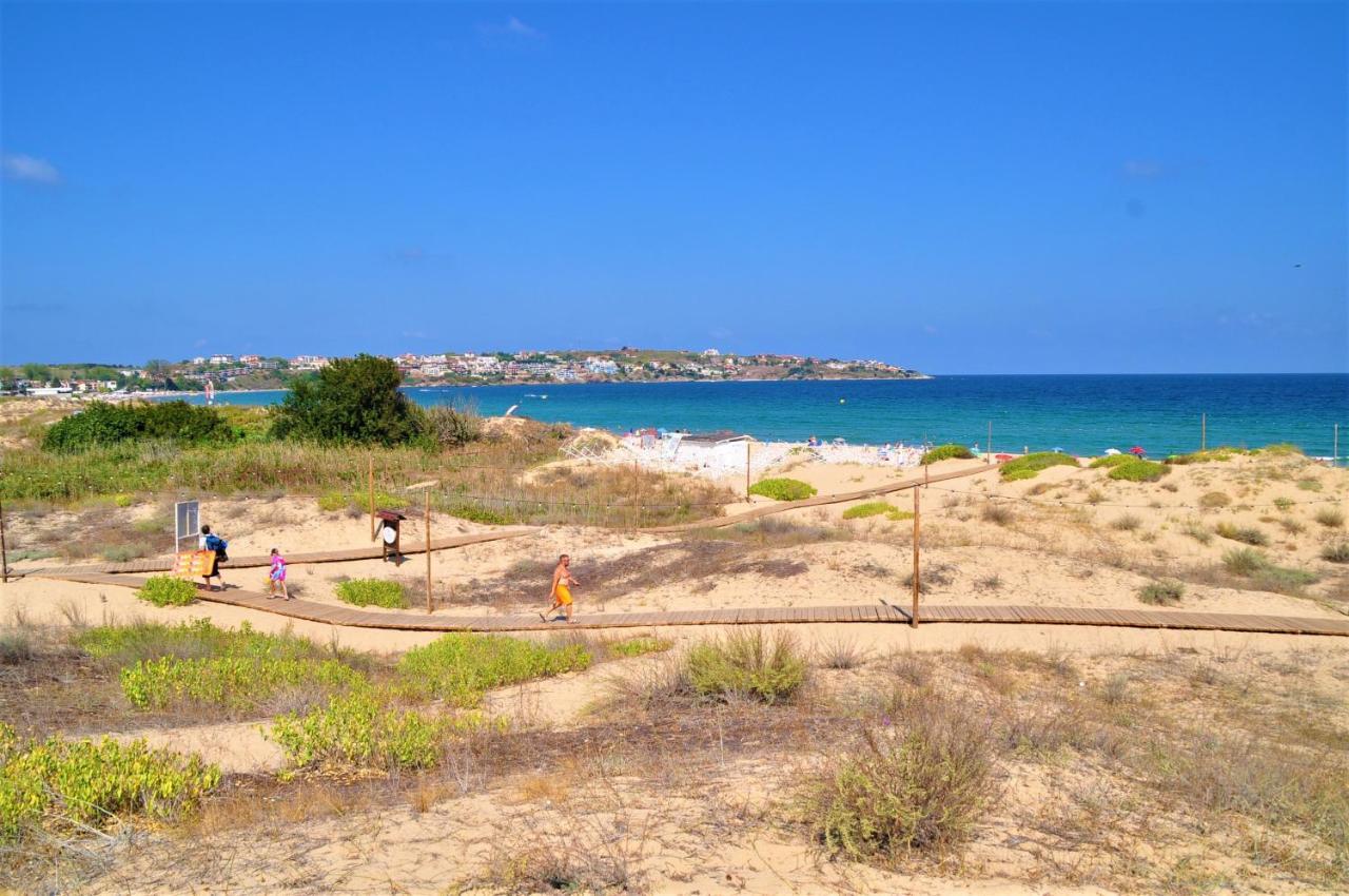 Private Apartment In Green Life Beach Resort سوزوبول المظهر الخارجي الصورة